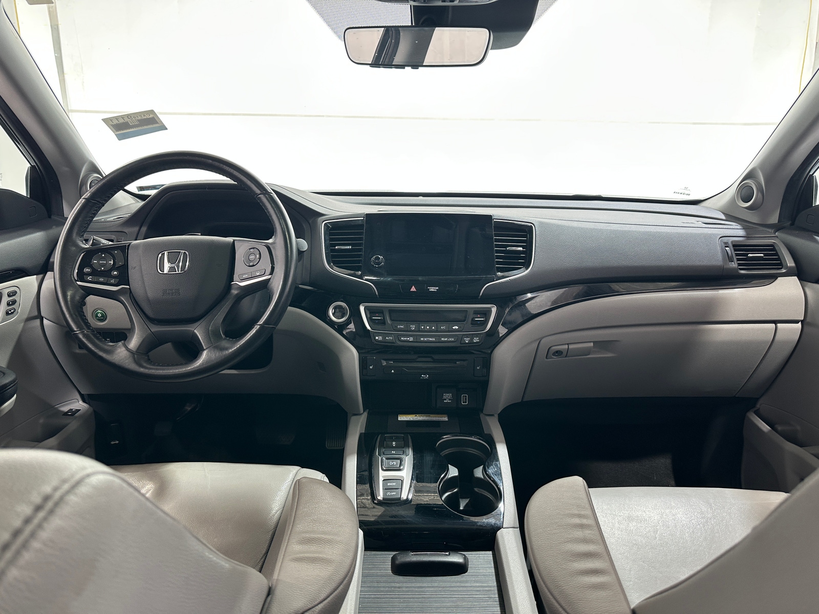 Thumbnail: 2019 Honda Pilot - 2