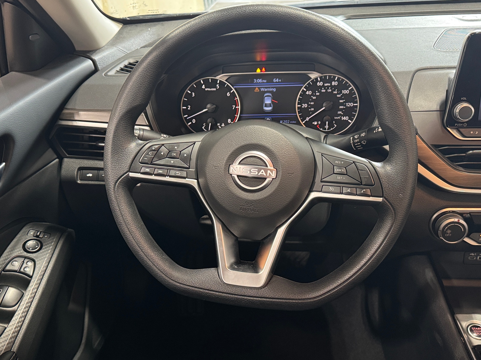 Thumbnail: 2024 Nissan Altima - 5