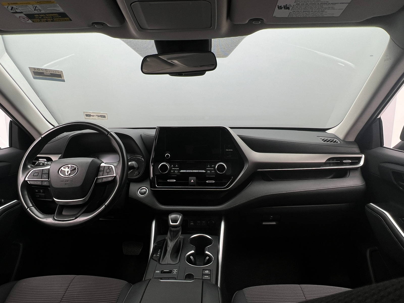 Thumbnail: 2023 Toyota Highlander - 3