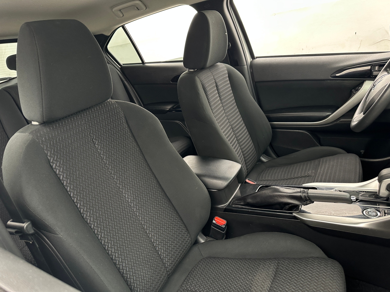 Thumbnail: 2023 Mitsubishi Eclipse Cross - 2