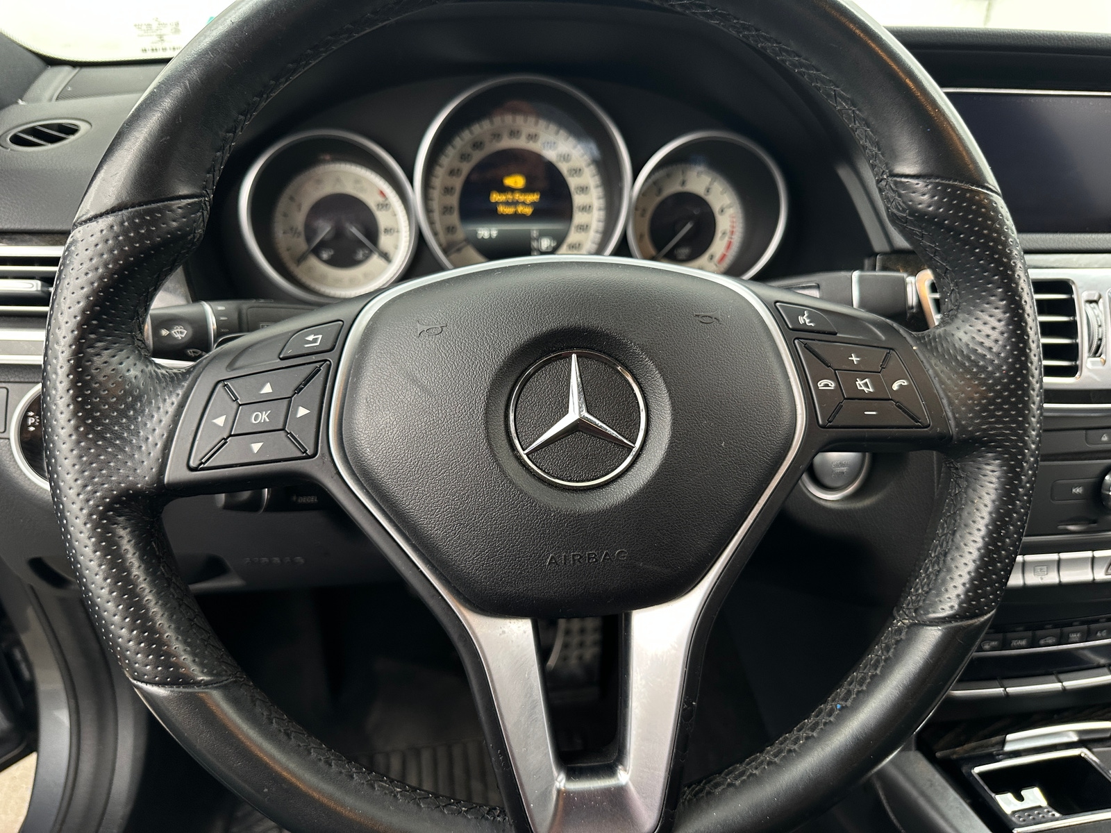 Thumbnail: 2016 Mercedes-Benz E-Class - 4