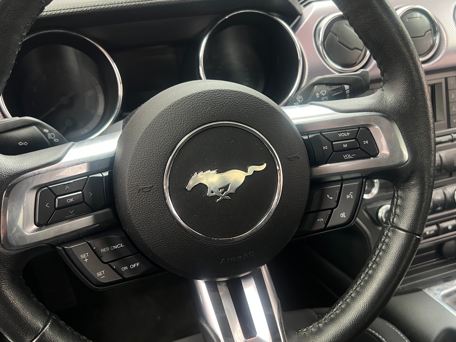 Thumbnail: 2017 Ford Mustang - 4