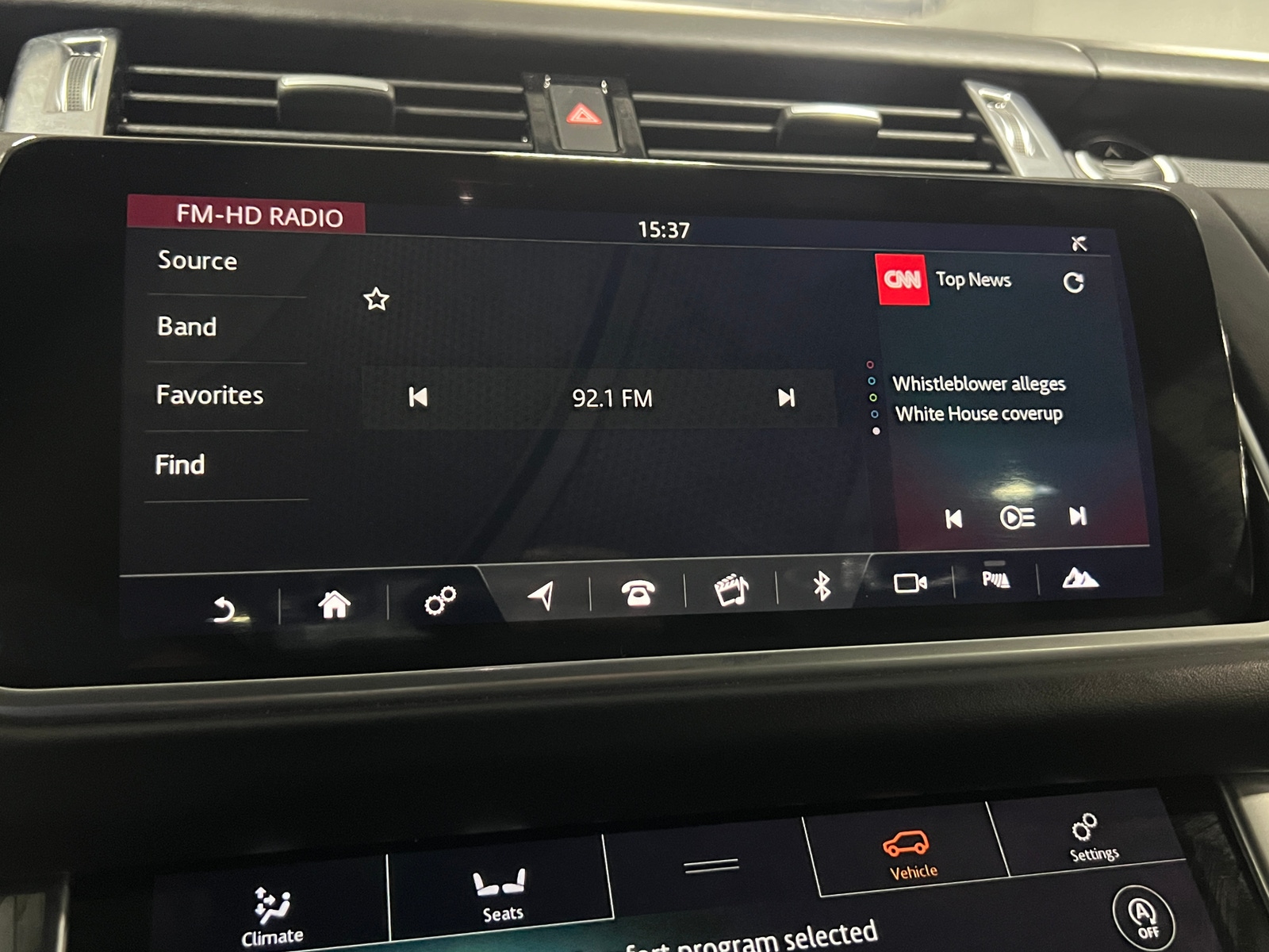 Thumbnail: 2018 Land Rover Range Rover Sport - 3