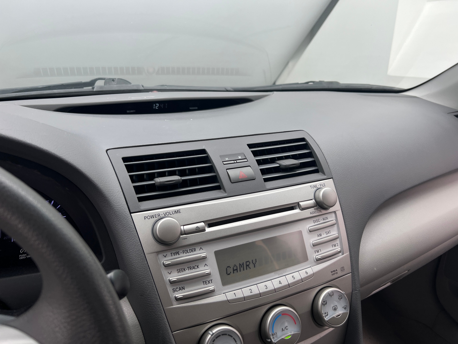 Thumbnail: 2011 Toyota Camry - 4