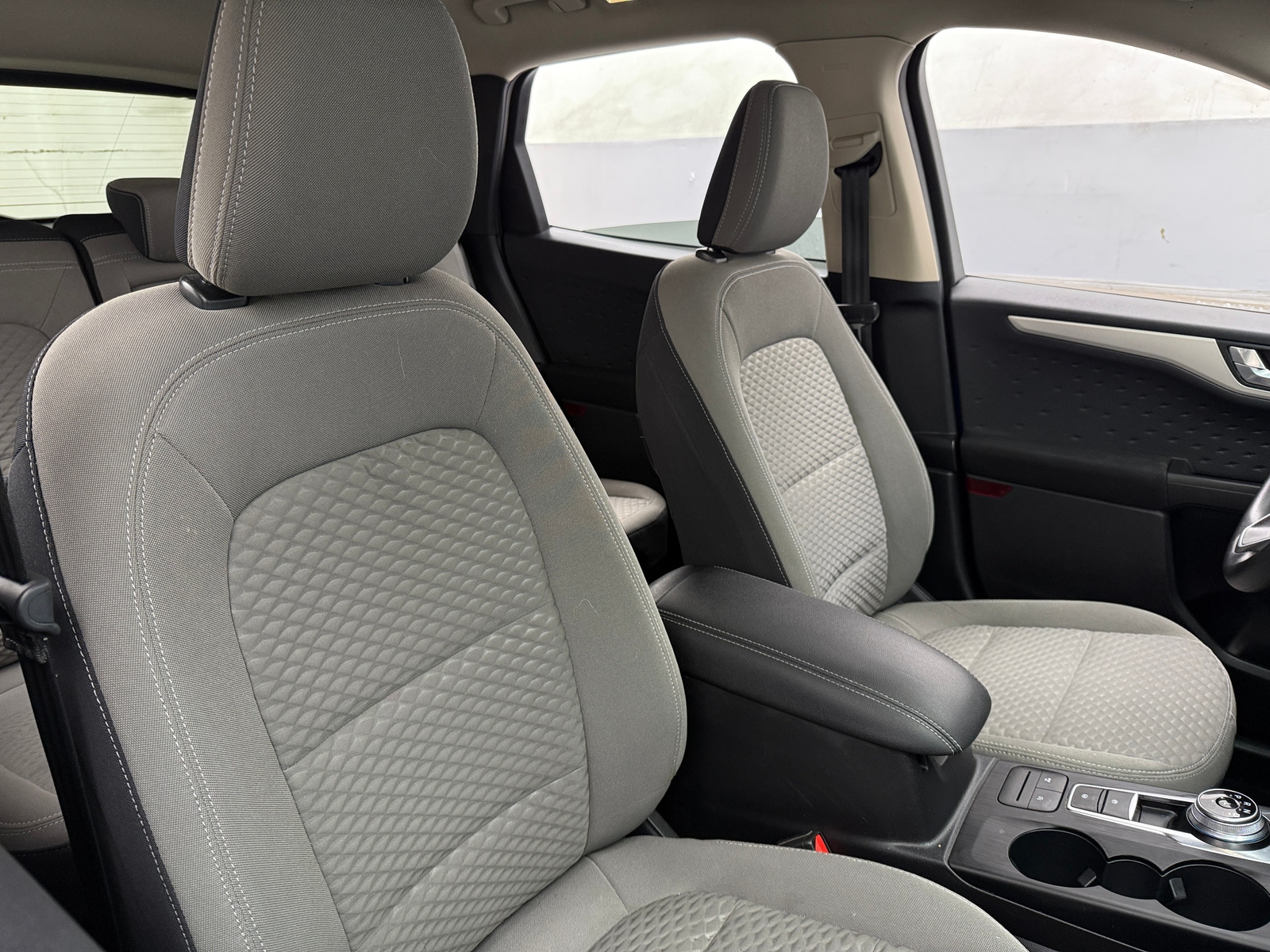 Thumbnail: 2020 Ford Escape - 2