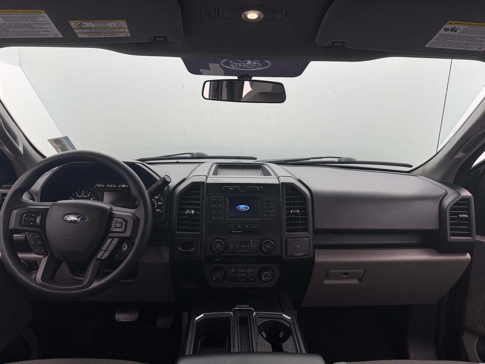 Thumbnail: 2018 Ford Econoline - 3