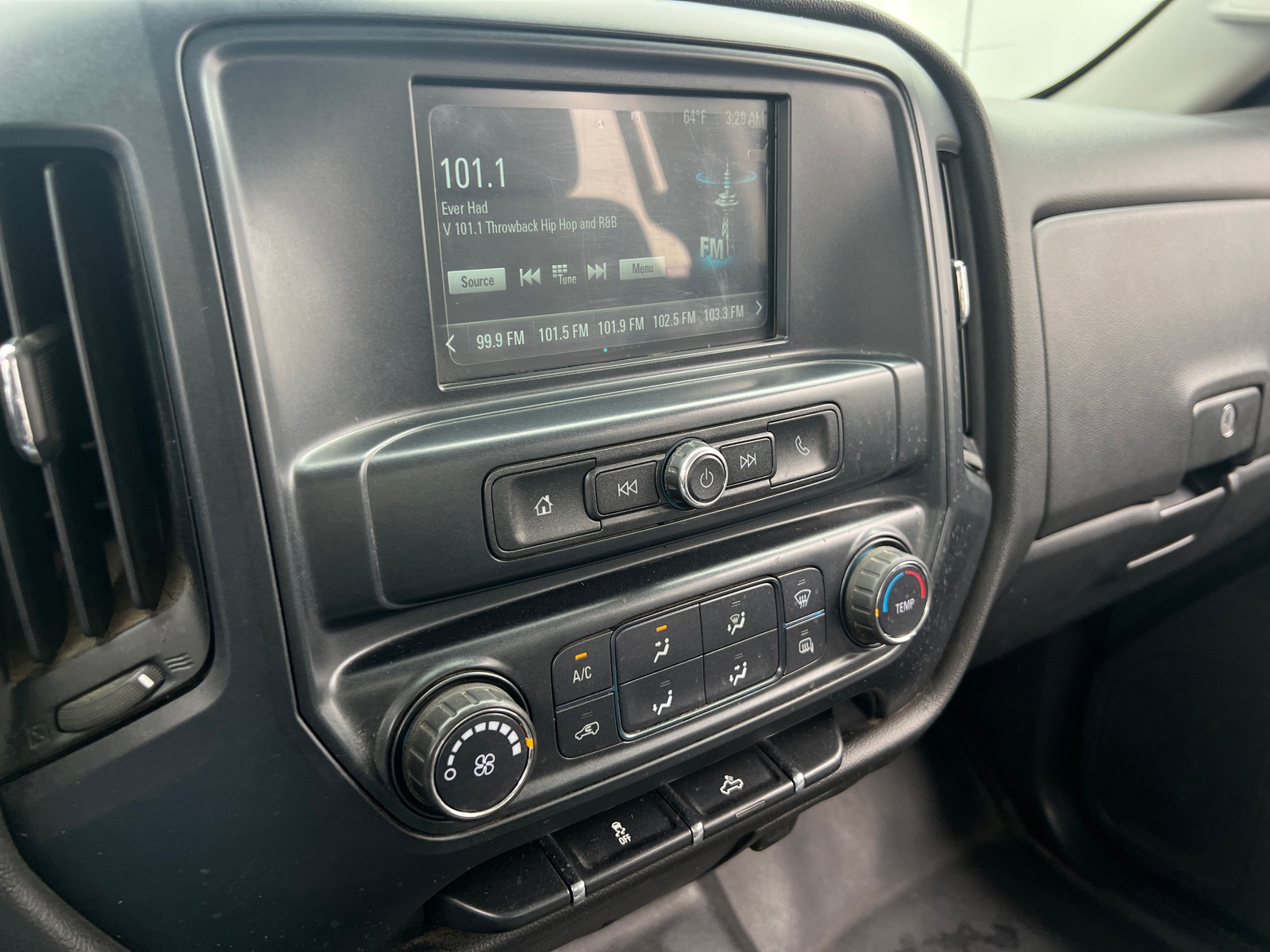 Thumbnail: 2018 Chevrolet Silverado 2500 - 4