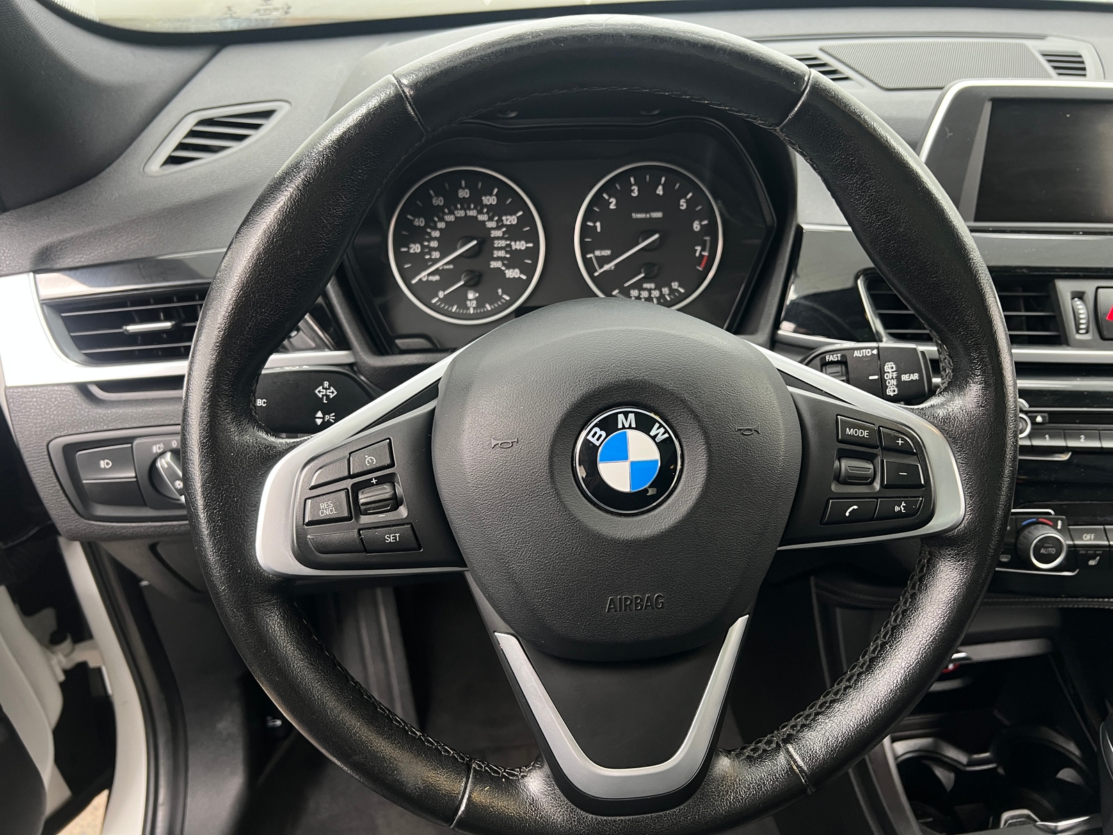 Thumbnail: 2017 BMW X1 - 4