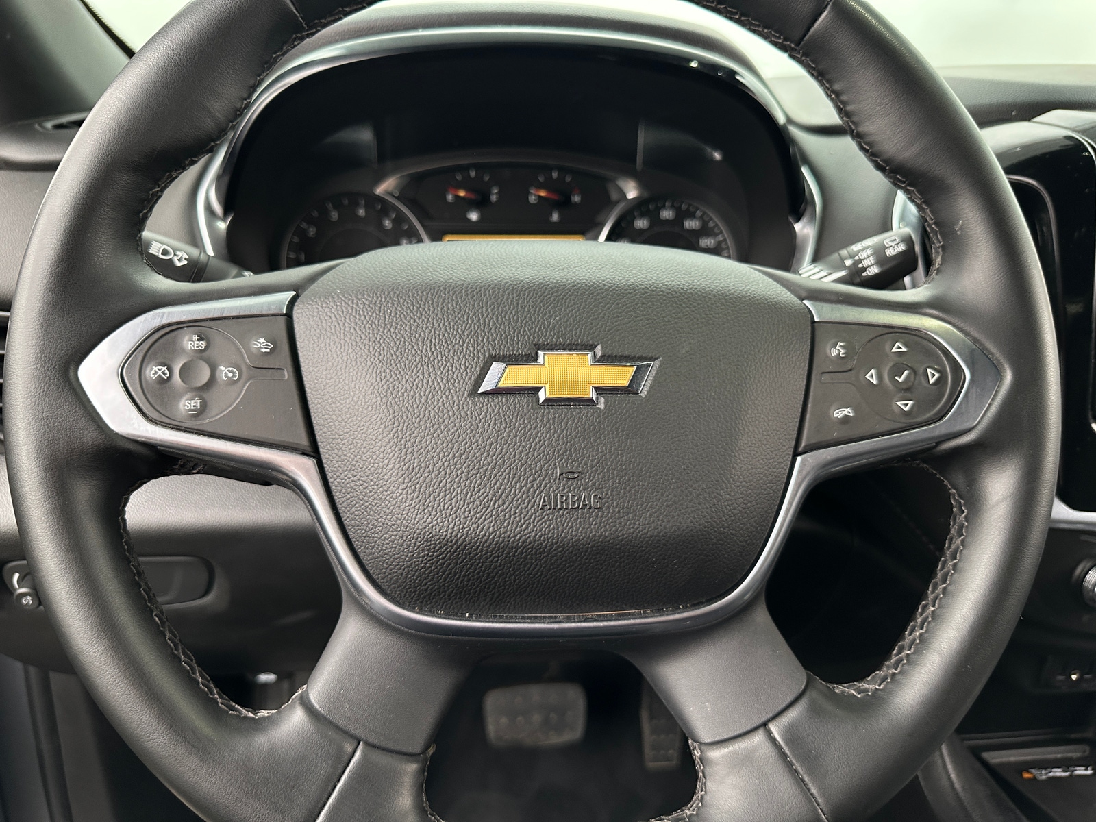 Thumbnail: 2023 Chevrolet Traverse - 5