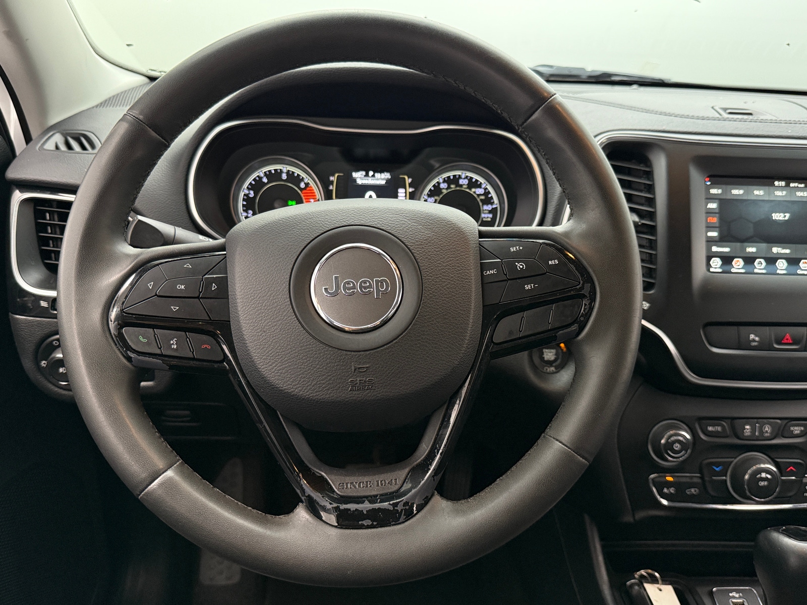 Thumbnail: 2020 Jeep Cherokee - 5