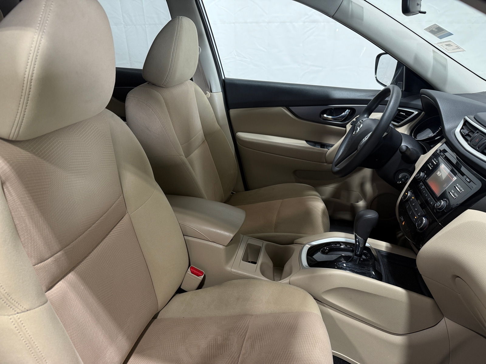 Thumbnail: 2016 Nissan Rogue - 2