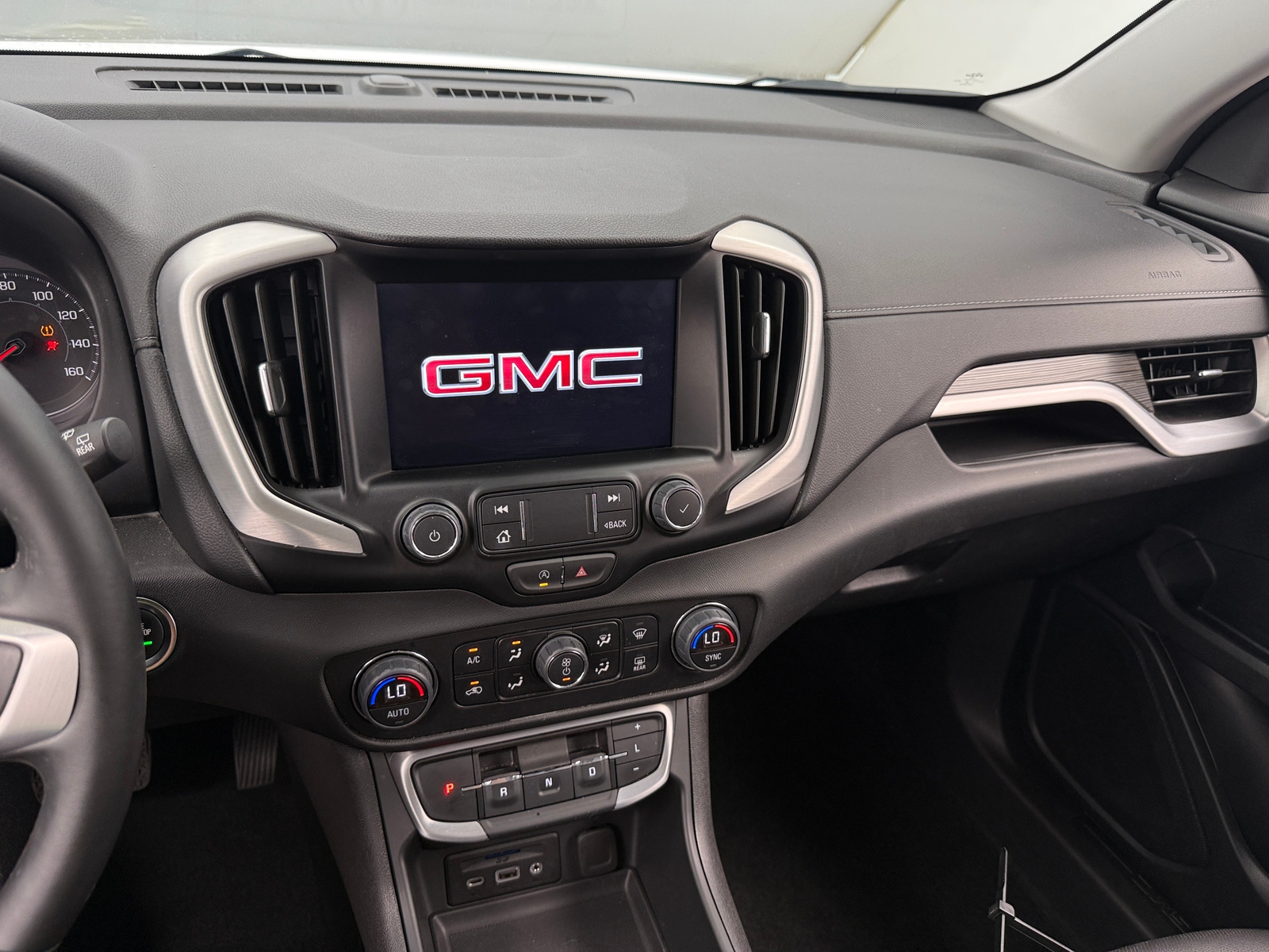 Thumbnail: 2024 GMC Terrain - 3