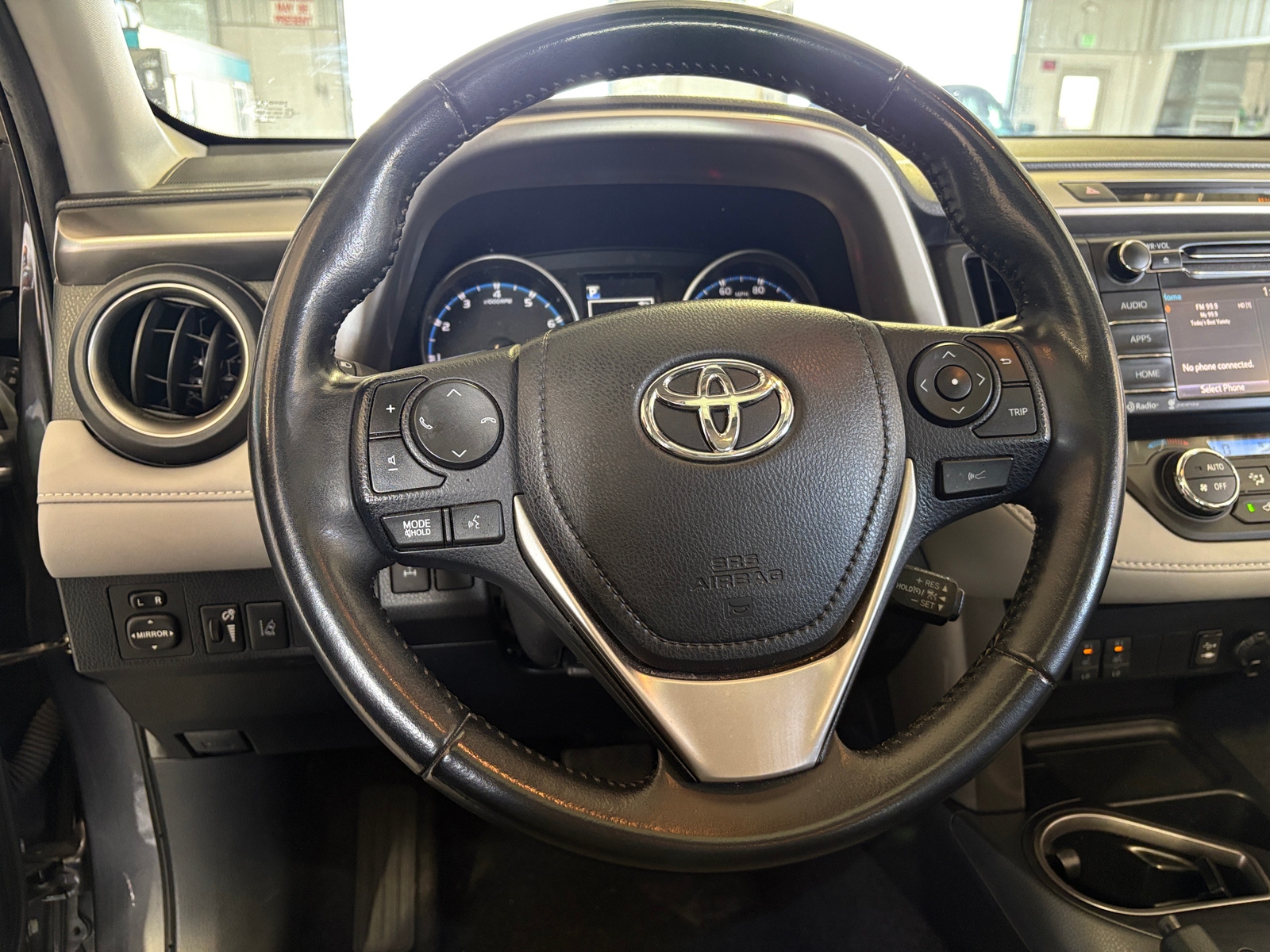 Thumbnail: 2018 Toyota RAV4 - 5