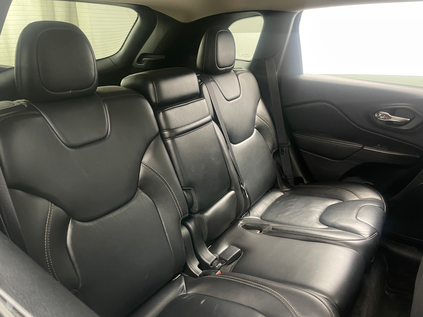 Thumbnail: 2015 Jeep Cherokee - 5