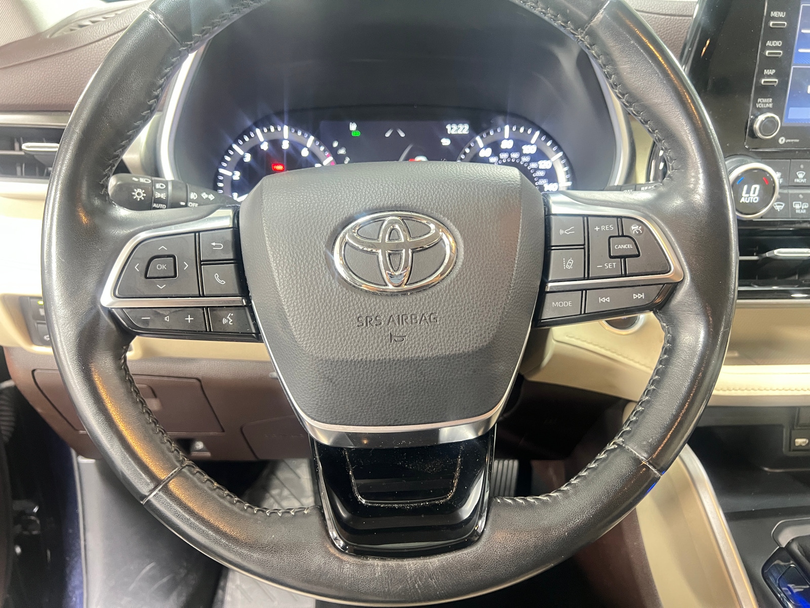 Thumbnail: 2020 Toyota Highlander - 5