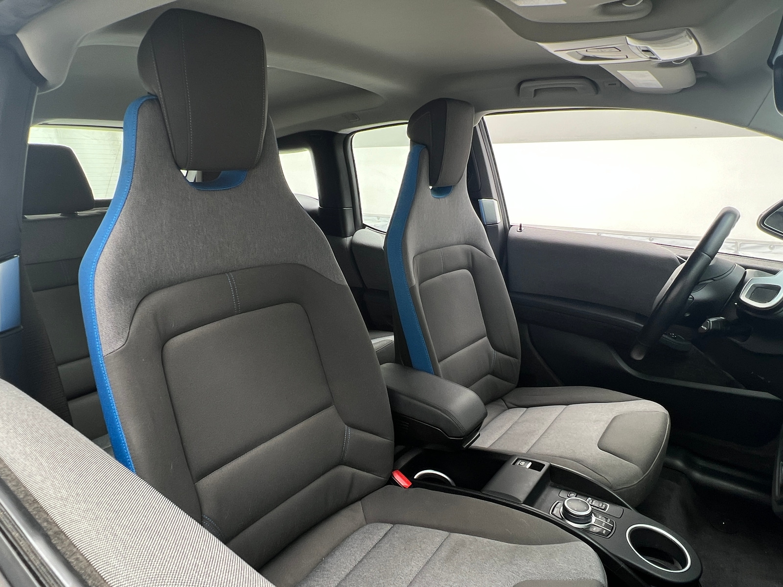 Thumbnail: 2019 BMW i3 - 2
