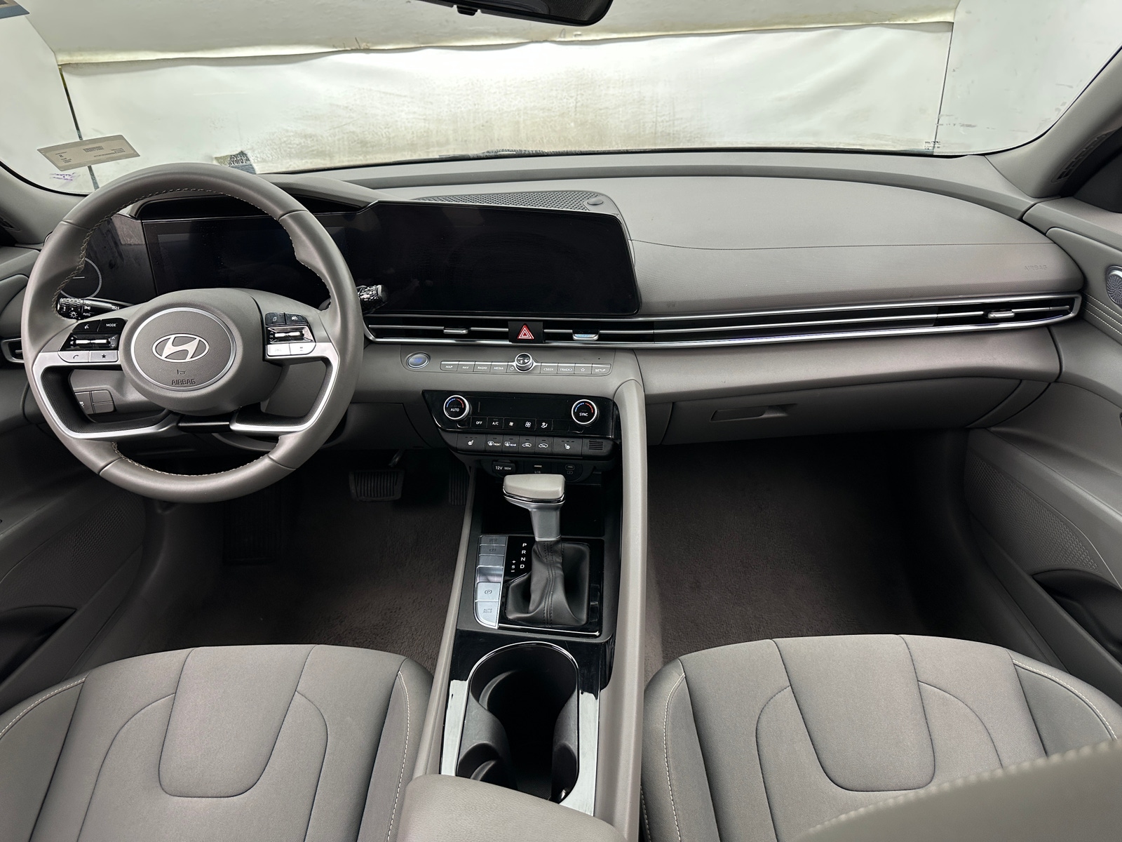 Thumbnail: 2025 Hyundai Elantra - 3