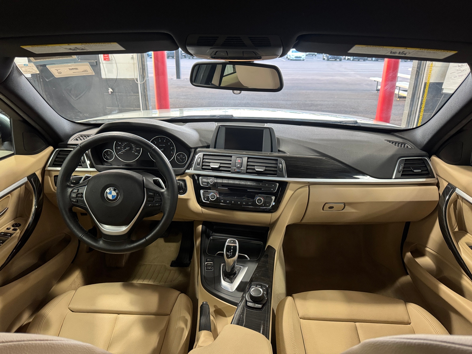 Thumbnail: 2016 BMW 3 Series - 2