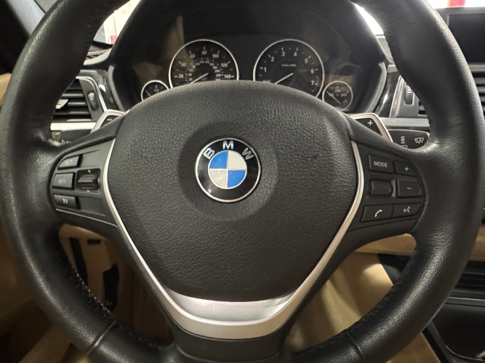 Thumbnail: 2016 BMW 3 Series - 4