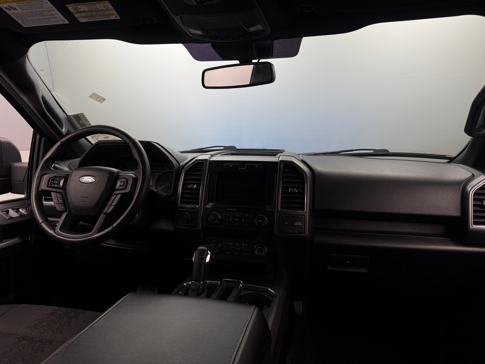 Thumbnail: 2019 Ford Econoline - 3