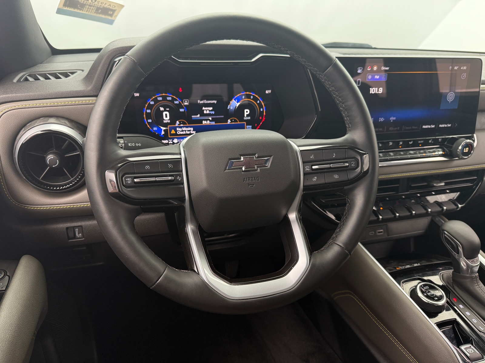 Thumbnail: 2023 Chevrolet Colorado - 4