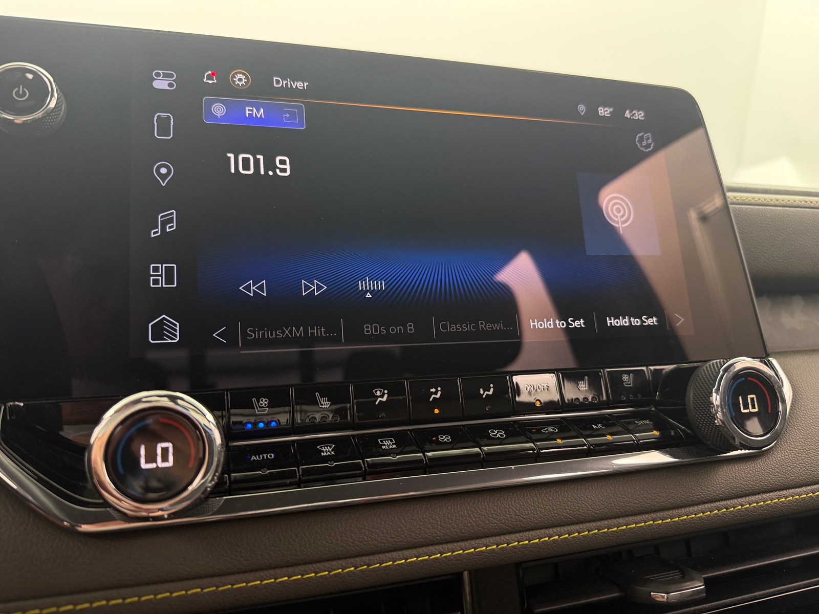 Thumbnail: 2023 Chevrolet Colorado - 3