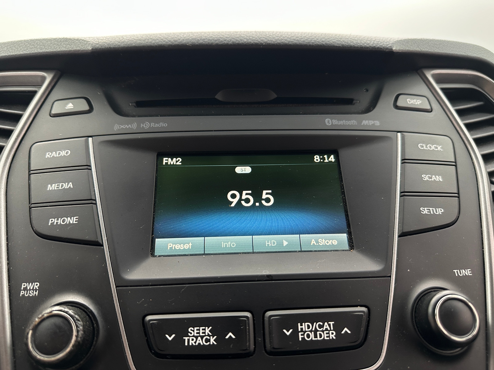 Thumbnail: 2015 Hyundai Santa Fe - 4
