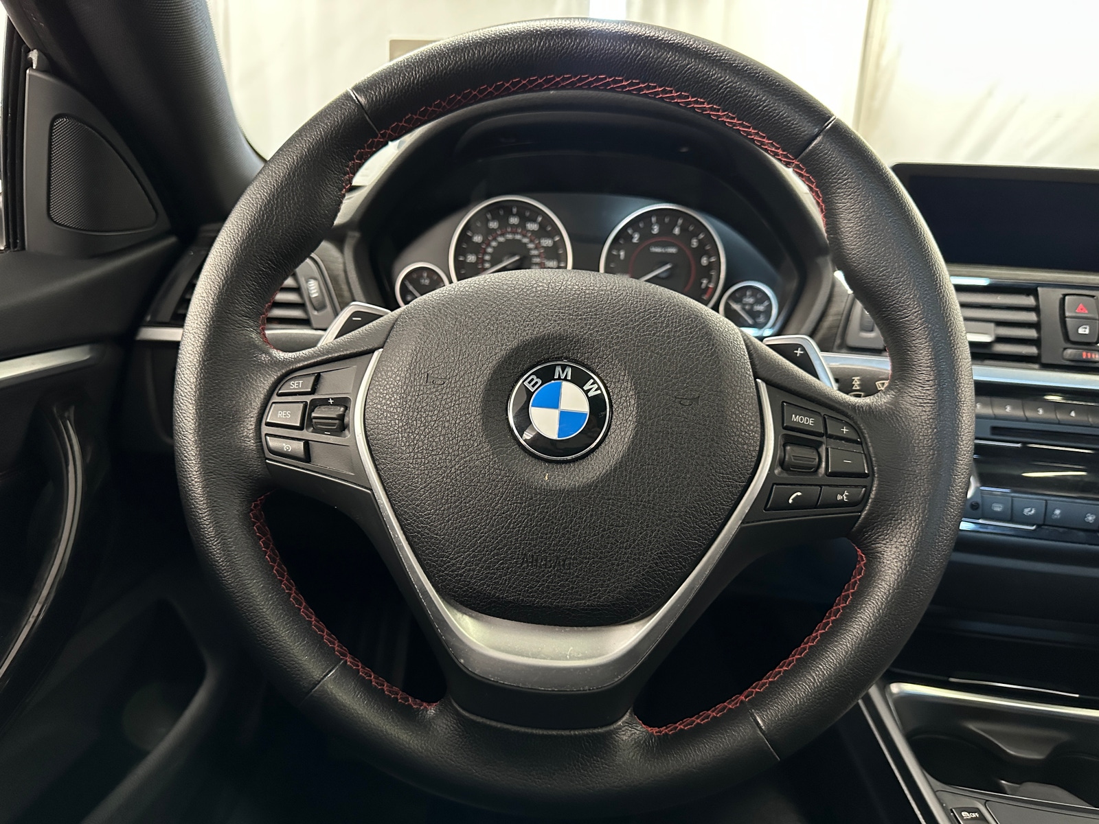 Thumbnail: 2015 BMW 4 Series - 4