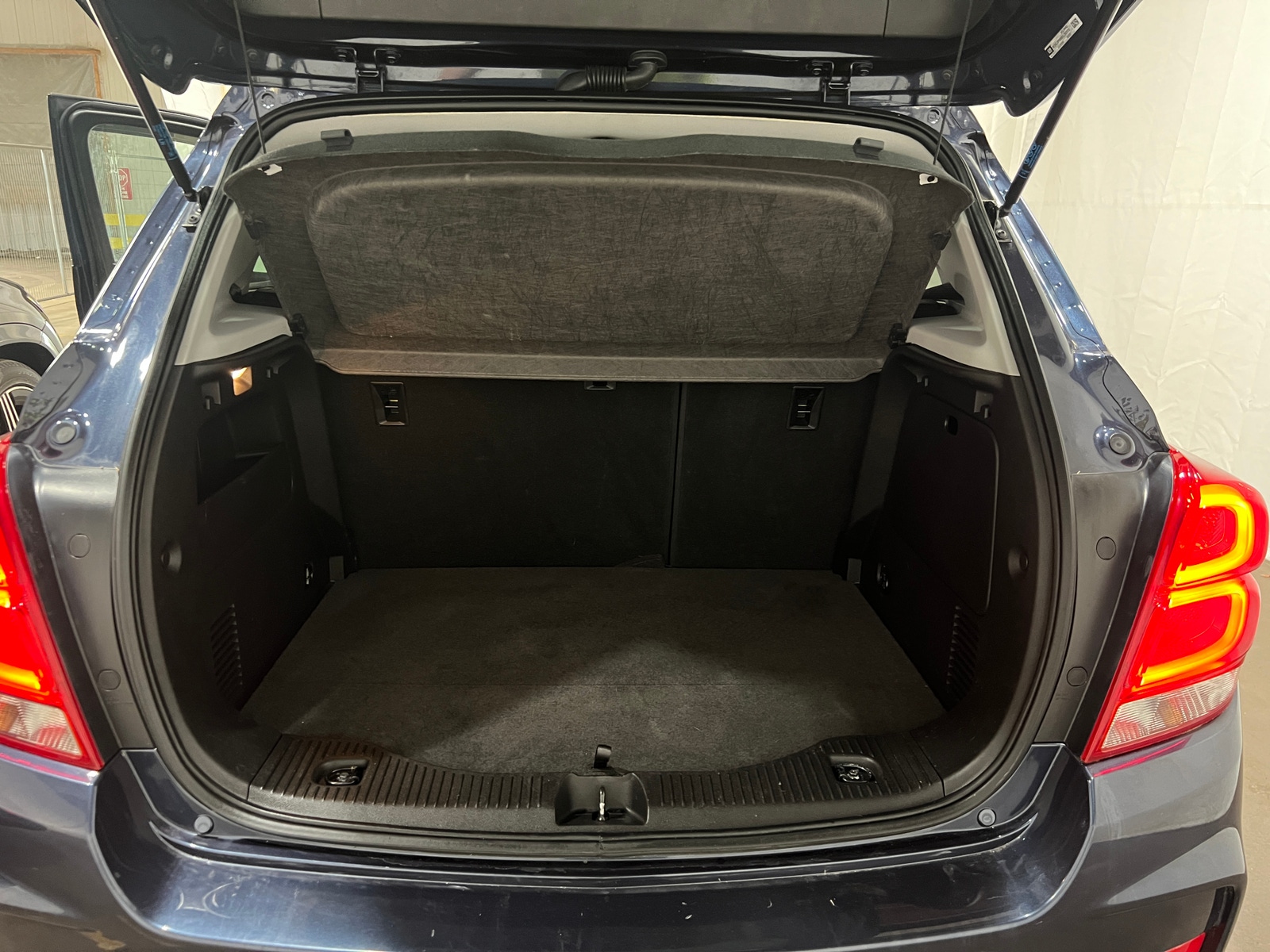 Thumbnail: 2019 Chevrolet Trax - 7