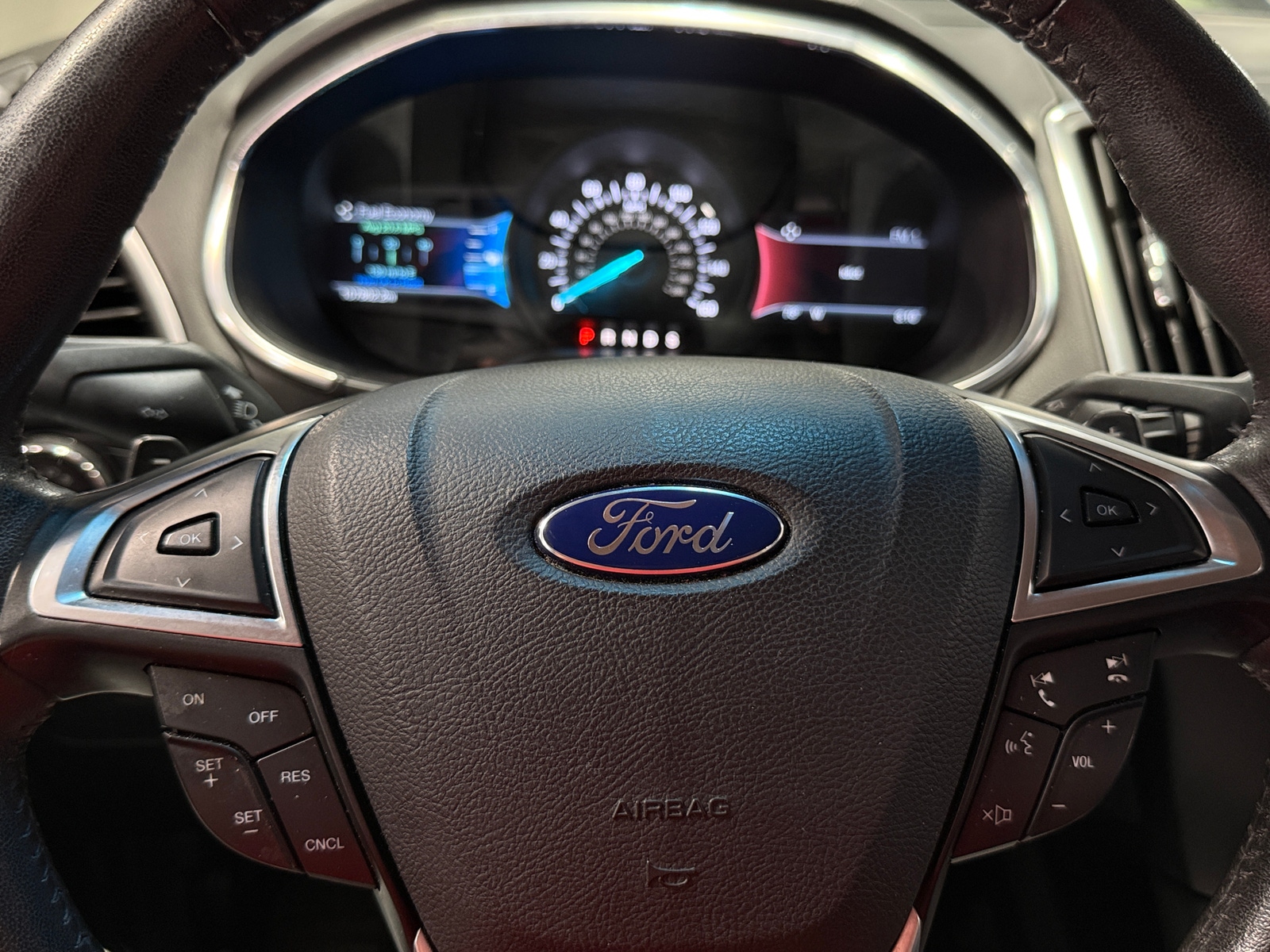 Thumbnail: 2015 Ford Edge - 4