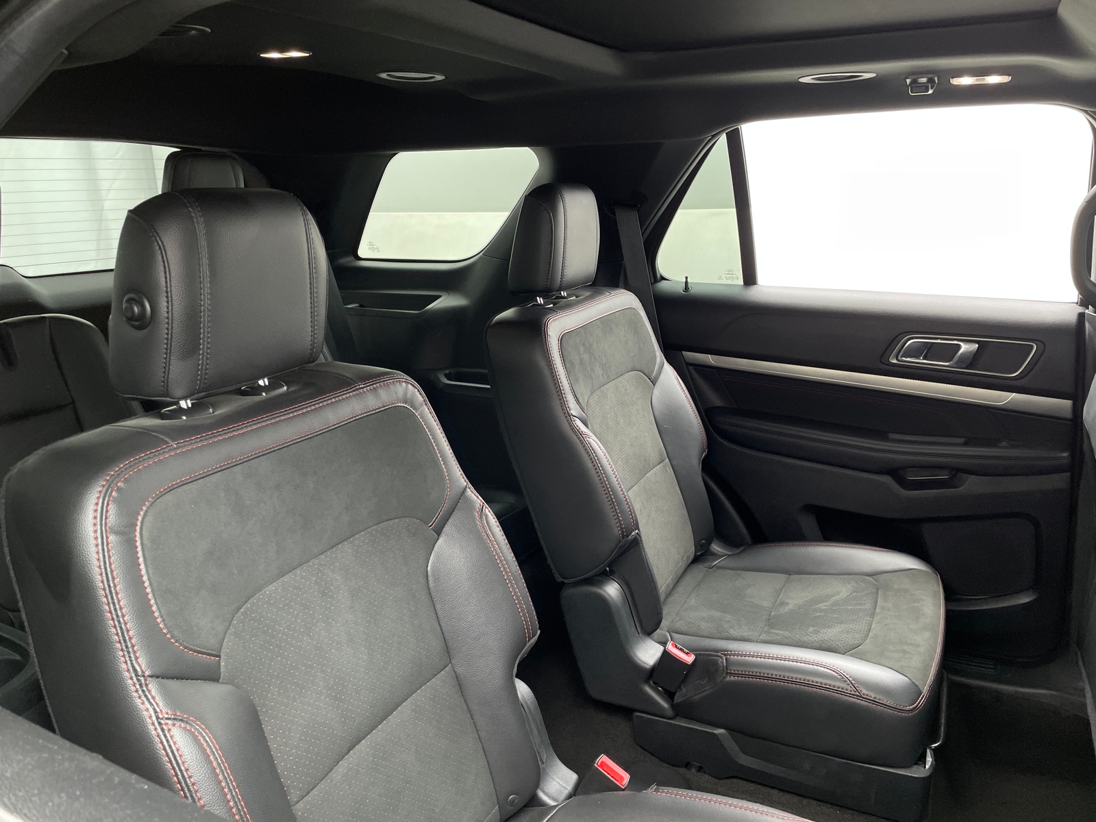 Thumbnail: 2018 Ford Explorer - 6