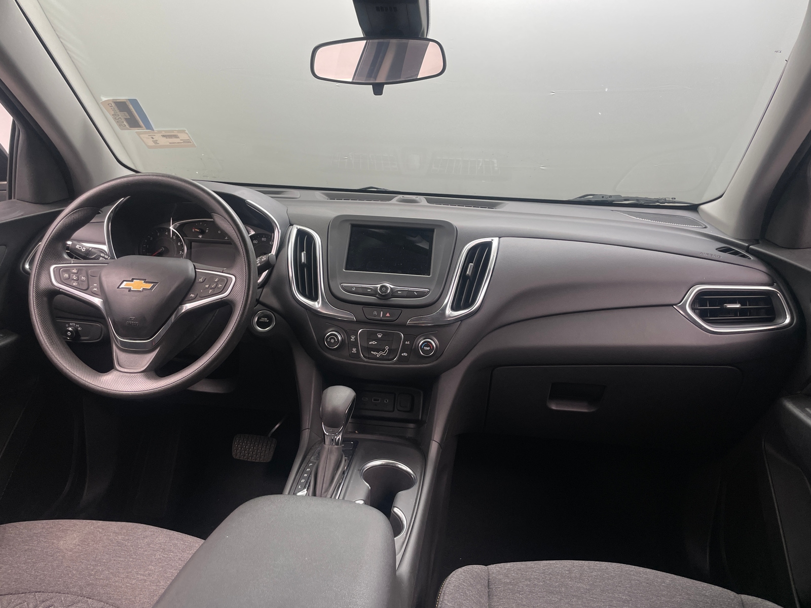 Thumbnail: 2022 Chevrolet Equinox - 3