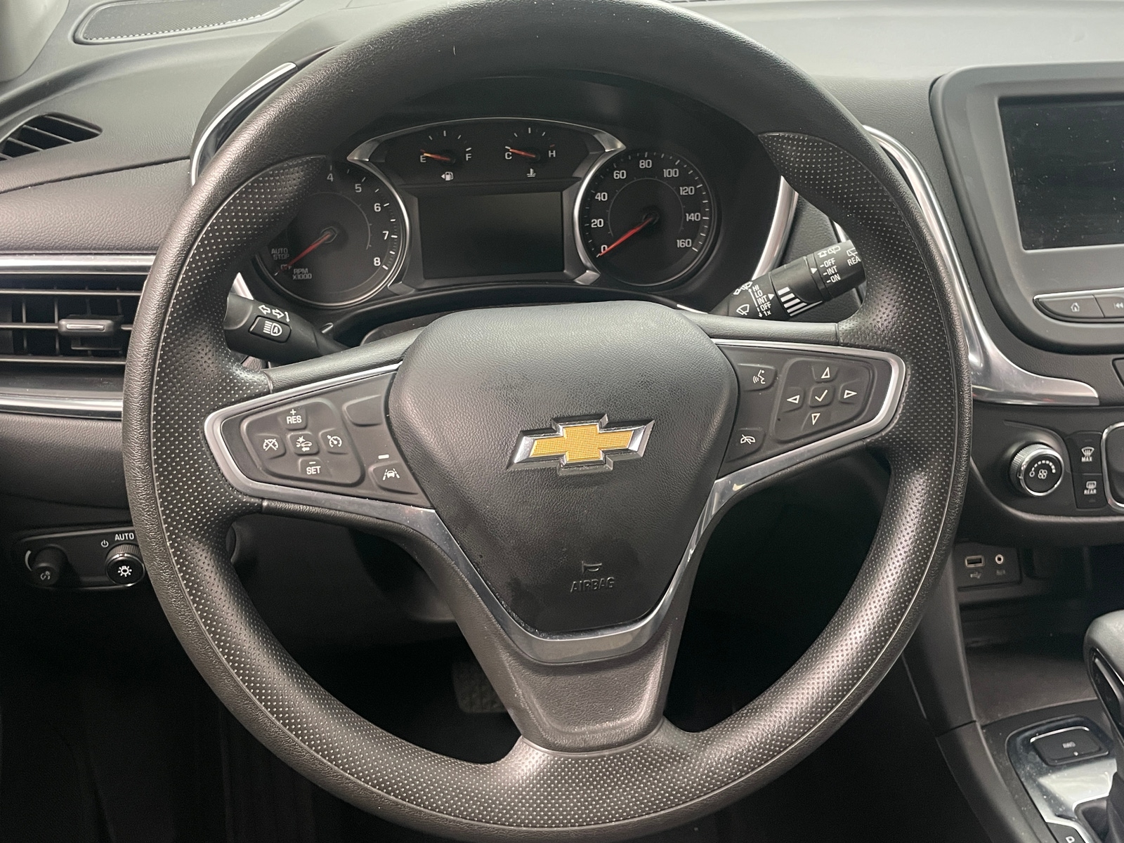 Thumbnail: 2022 Chevrolet Equinox - 5