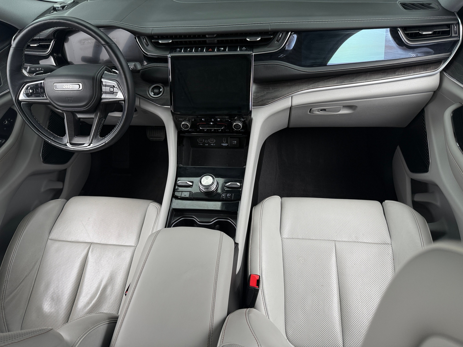 Thumbnail: 2022 Jeep Grand Cherokee L - 2