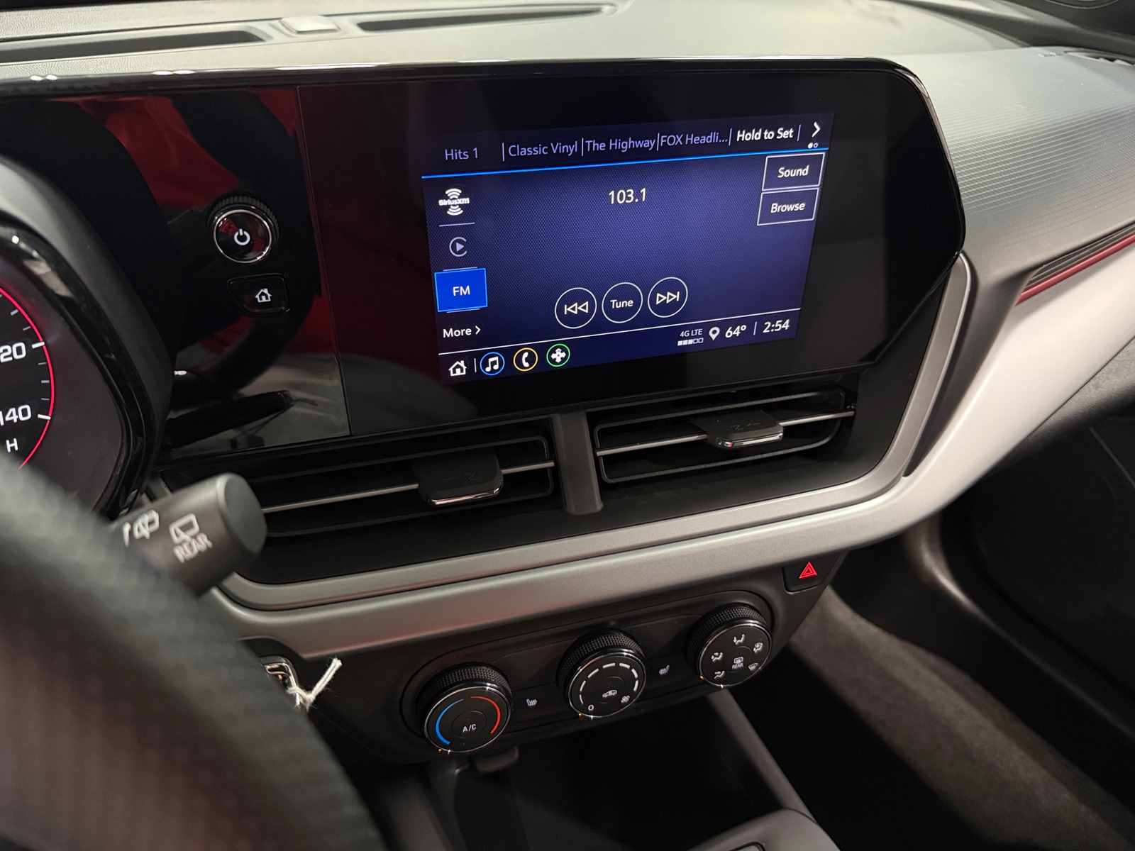 Thumbnail: 2025 Chevrolet Trax - 4
