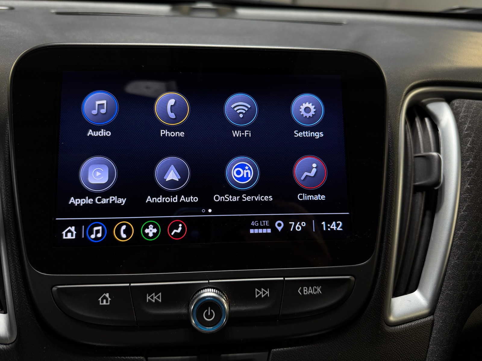 Thumbnail: 2023 Chevrolet Malibu - 4