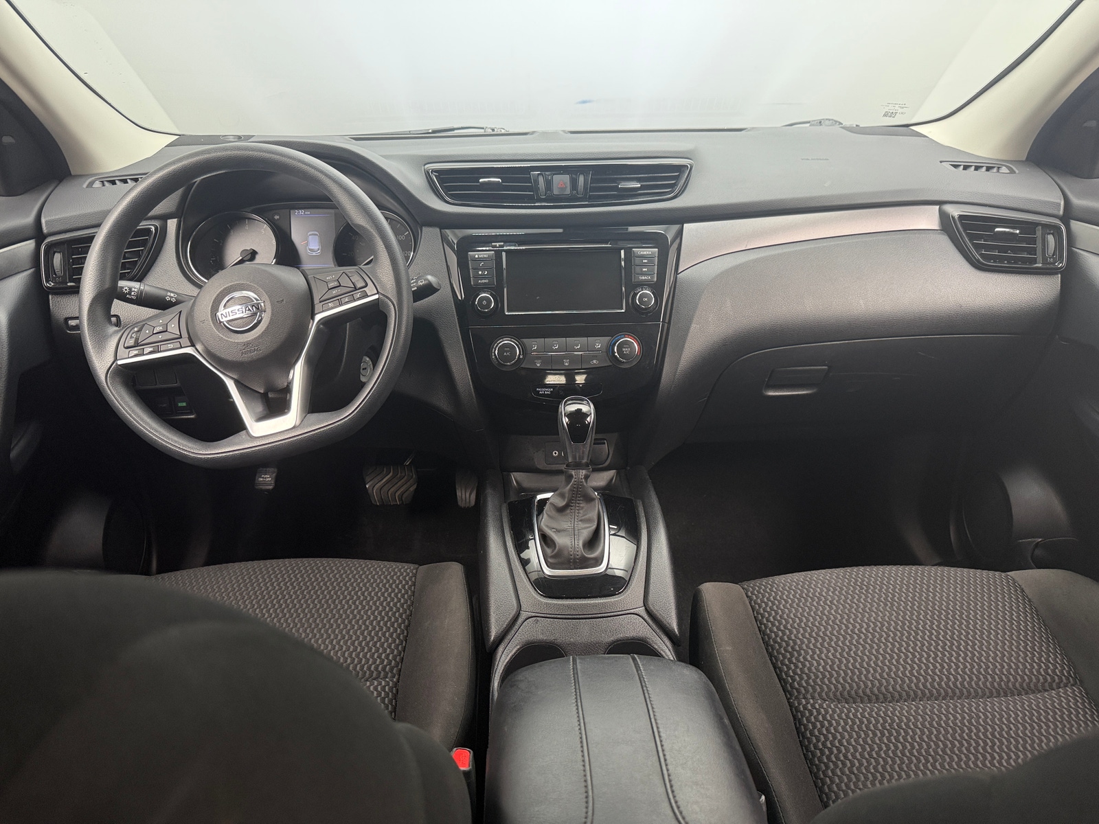 Thumbnail: 2022 Nissan Rogue Sport - 3