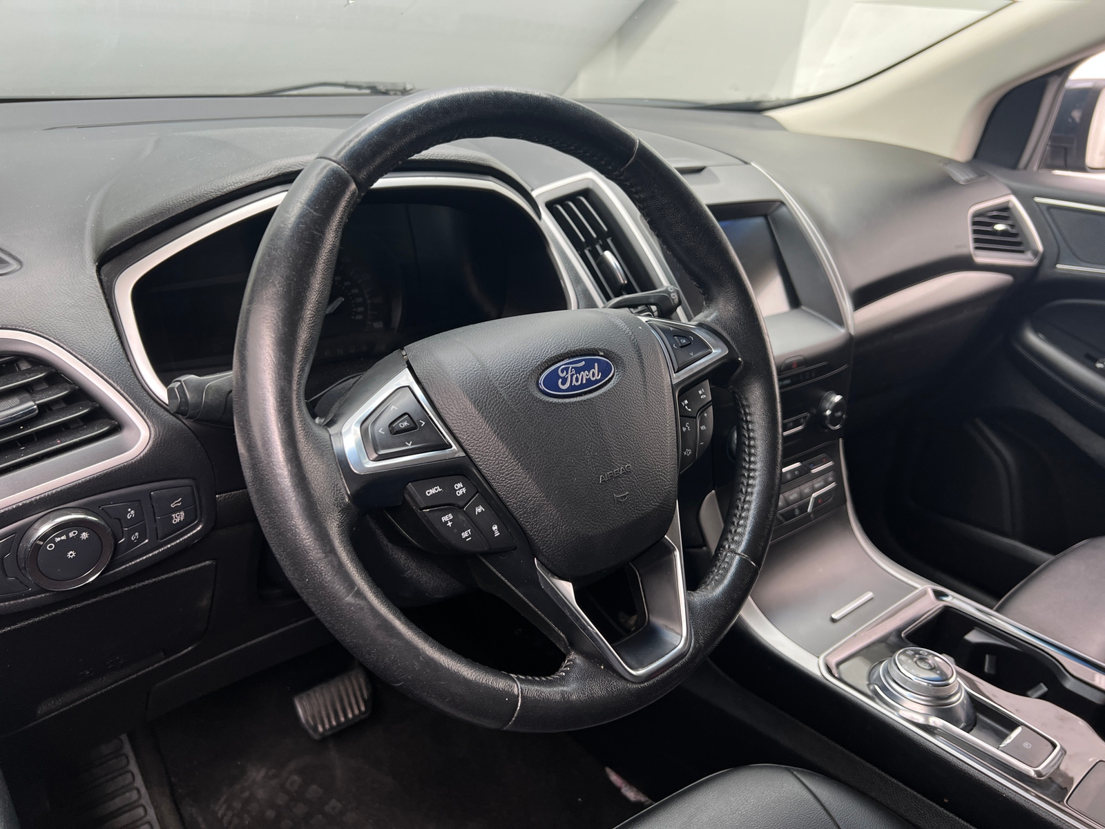 Thumbnail: 2019 Ford Edge - 4