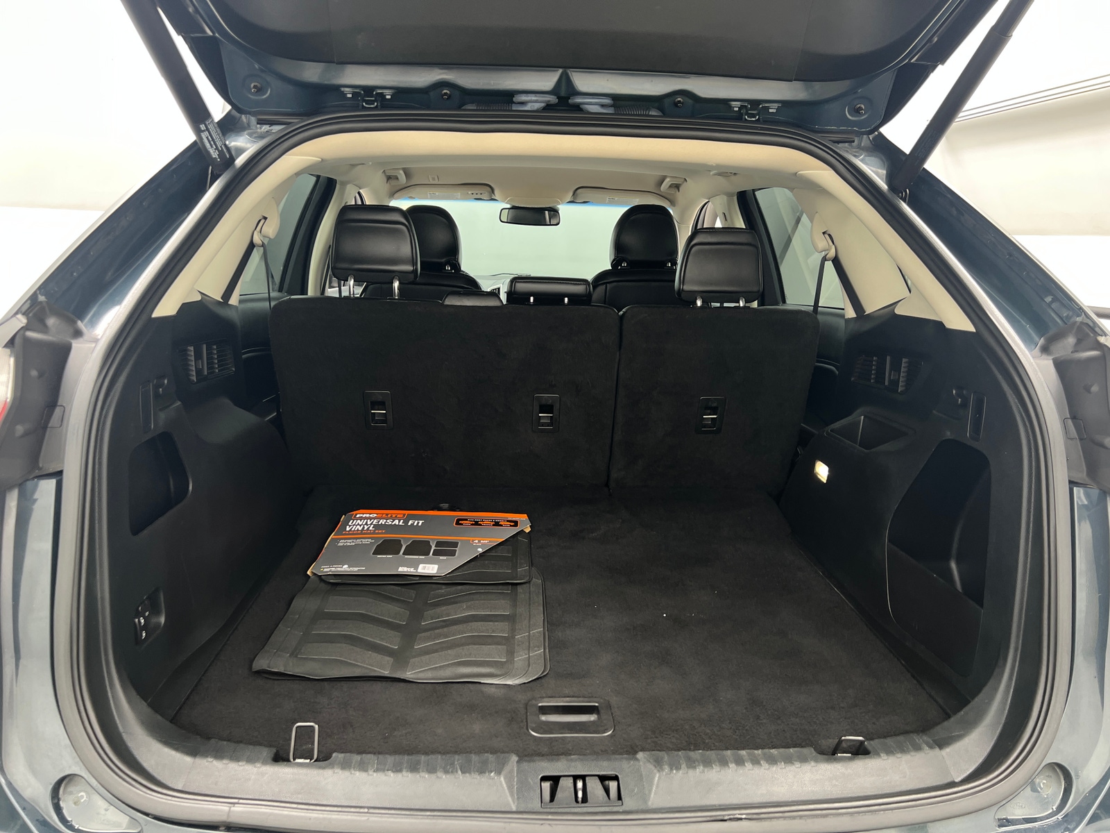 Thumbnail: 2019 Ford Edge - 6