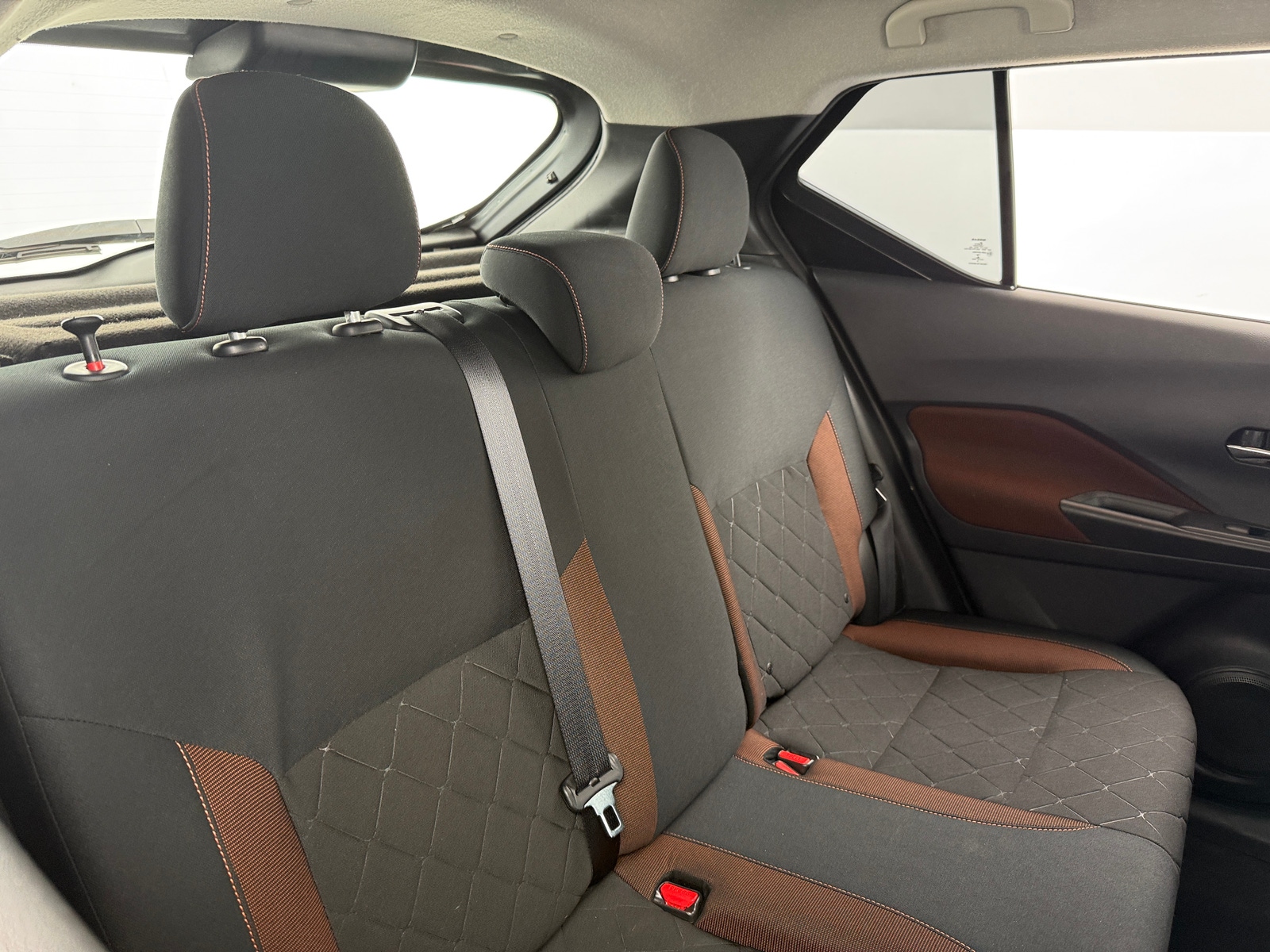 Thumbnail: 2018 Nissan Kicks - 6