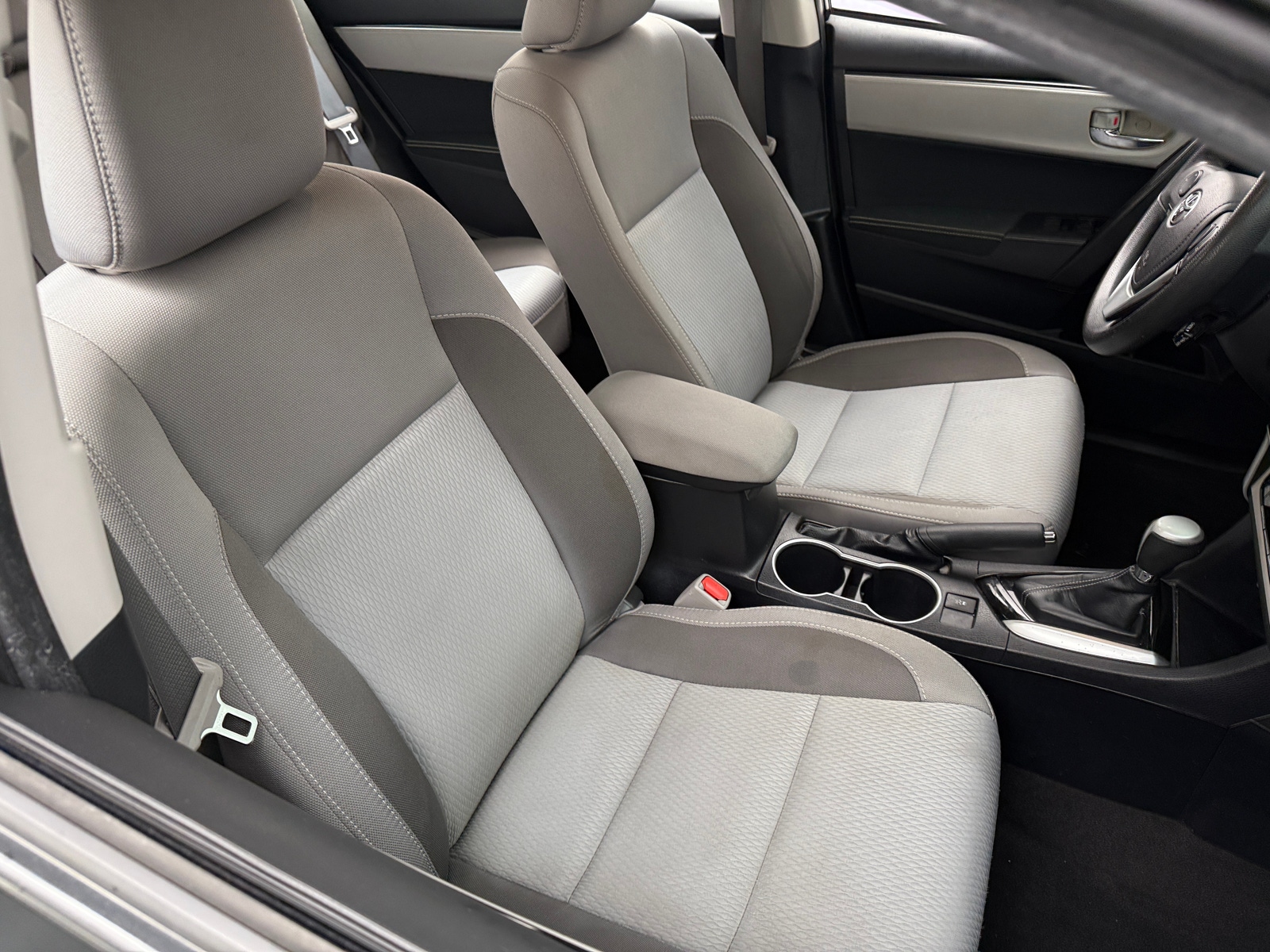 Thumbnail: 2018 Toyota Corolla - 2