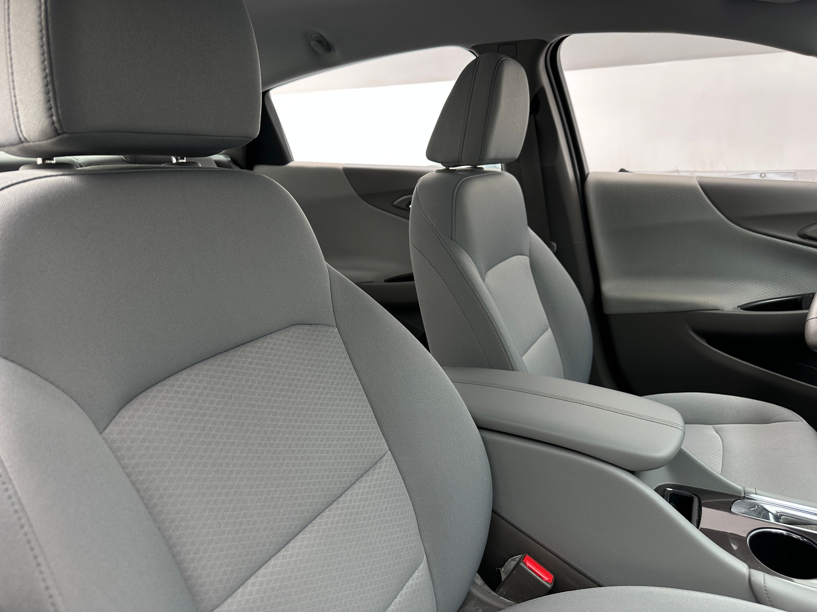 Thumbnail: 2016 Chevrolet Malibu - 2