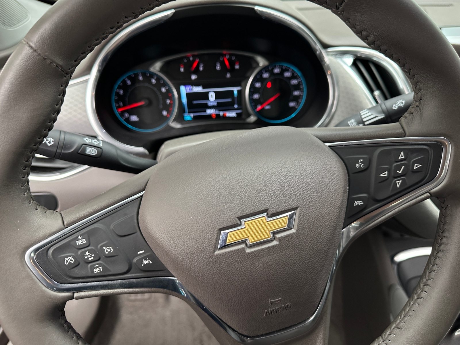 Thumbnail: 2016 Chevrolet Malibu - 5