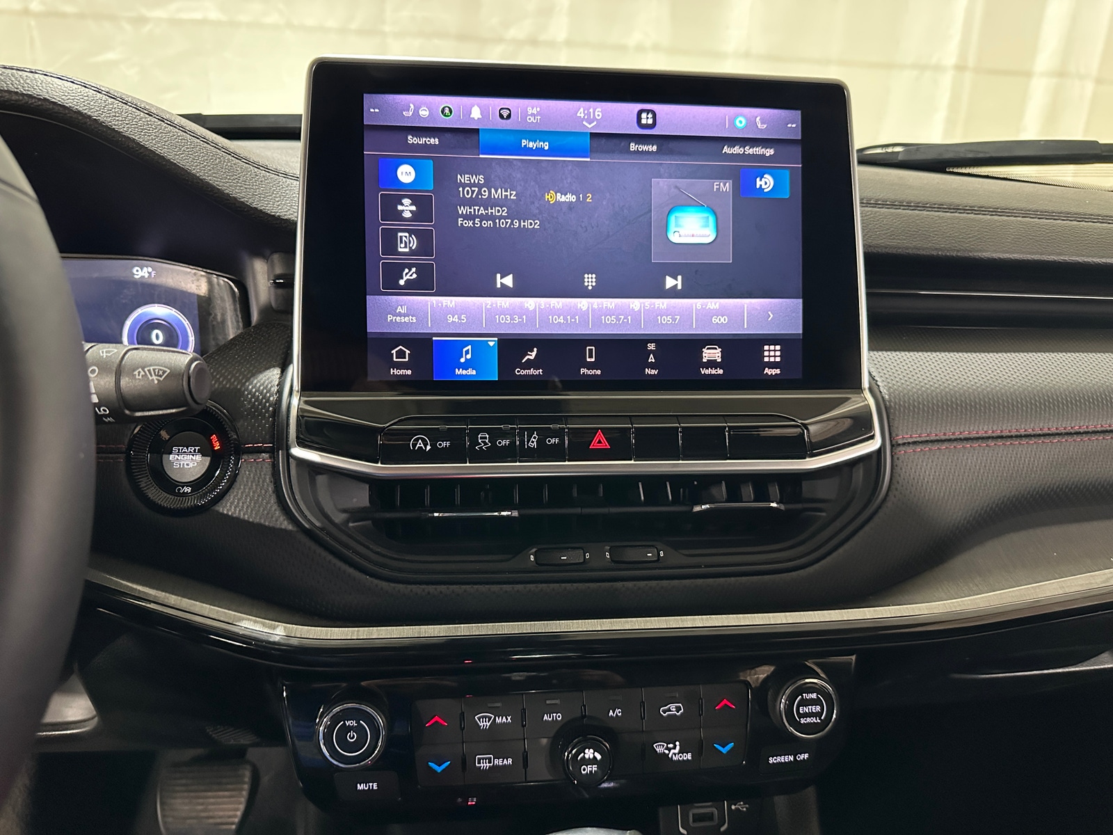 Thumbnail: 2022 Jeep Compass - 3