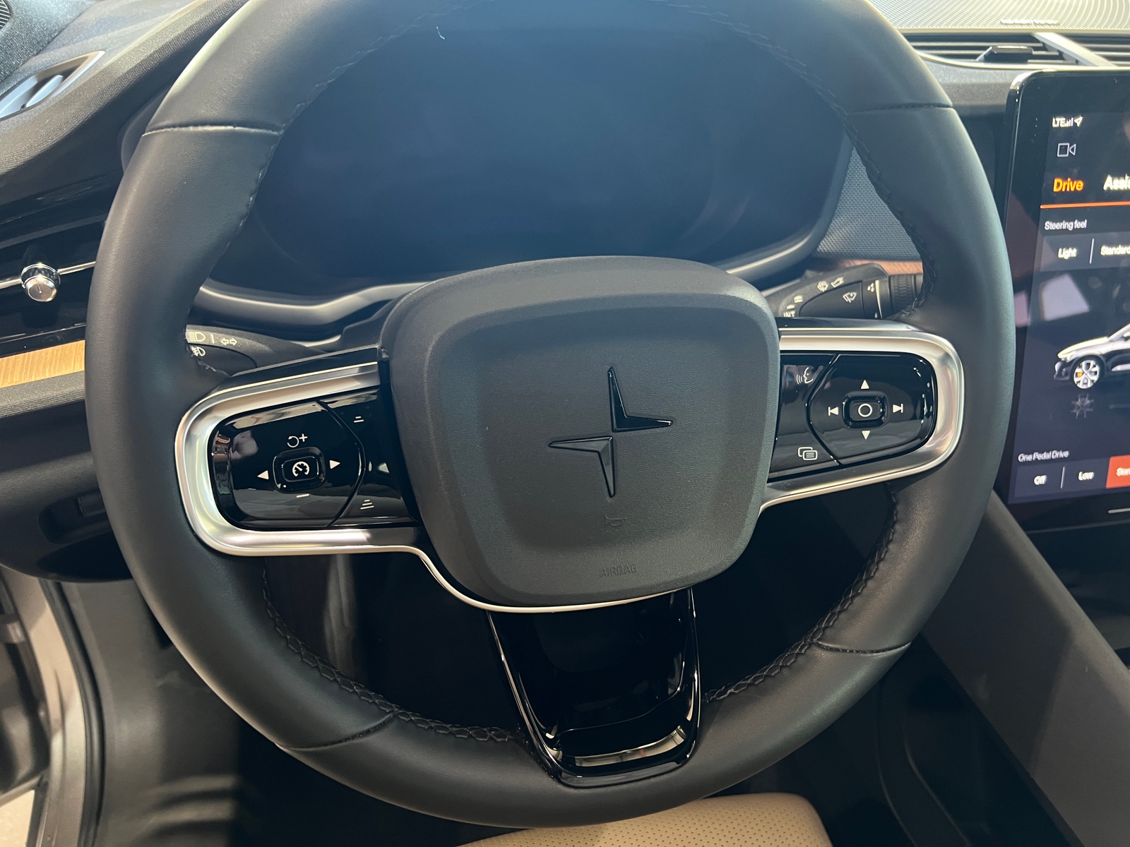 Thumbnail: 2022 Polestar 2 - 4