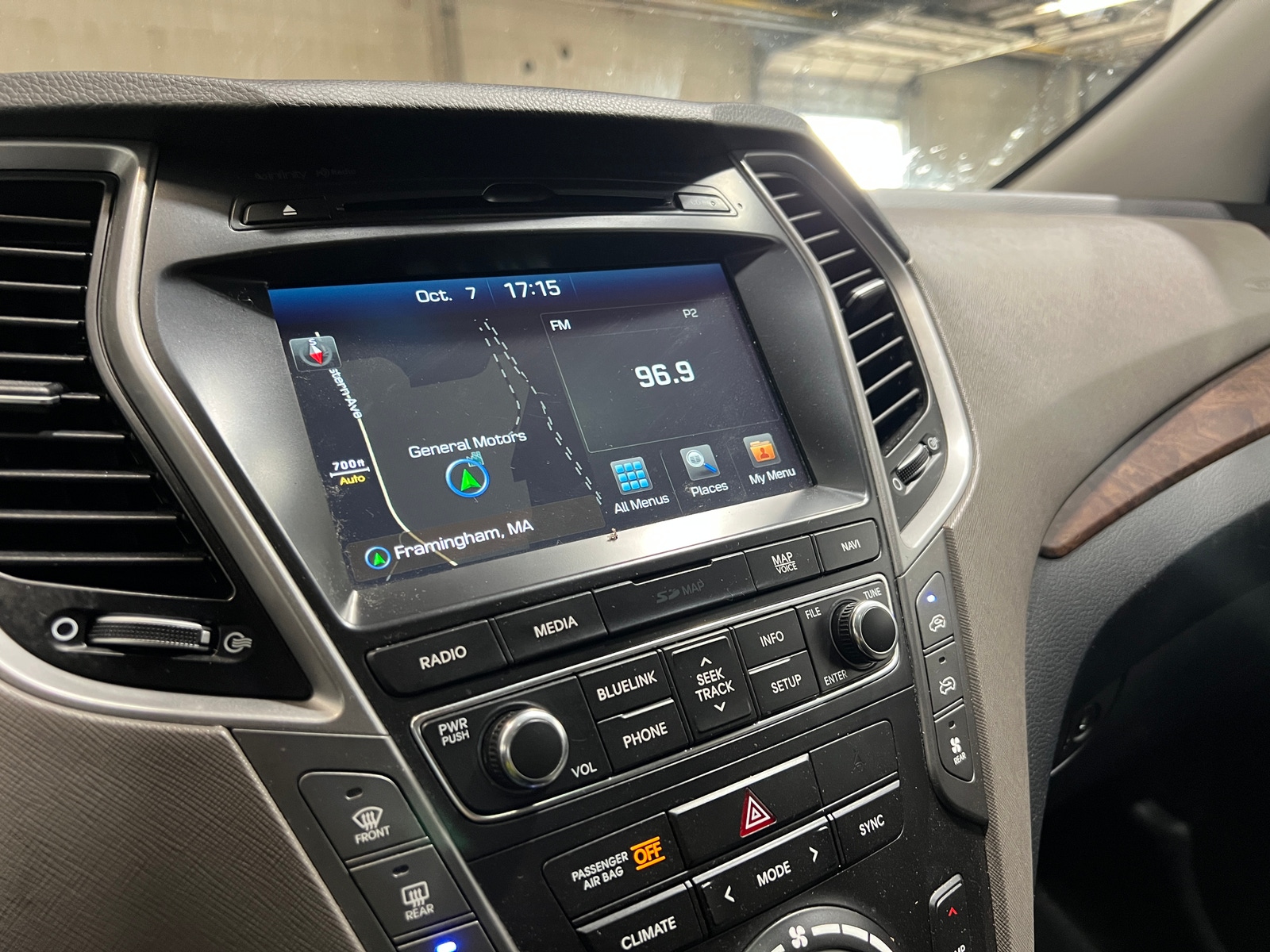 Thumbnail: 2018 Hyundai Santa Fe - 3