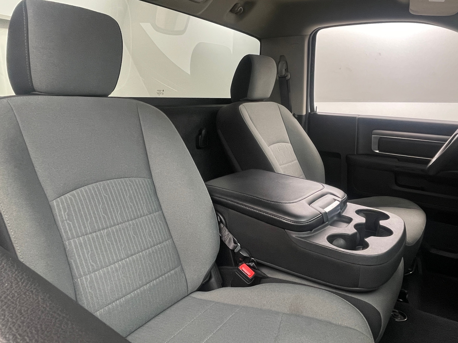 Thumbnail: 2022 RAM 1500 Classic - 2