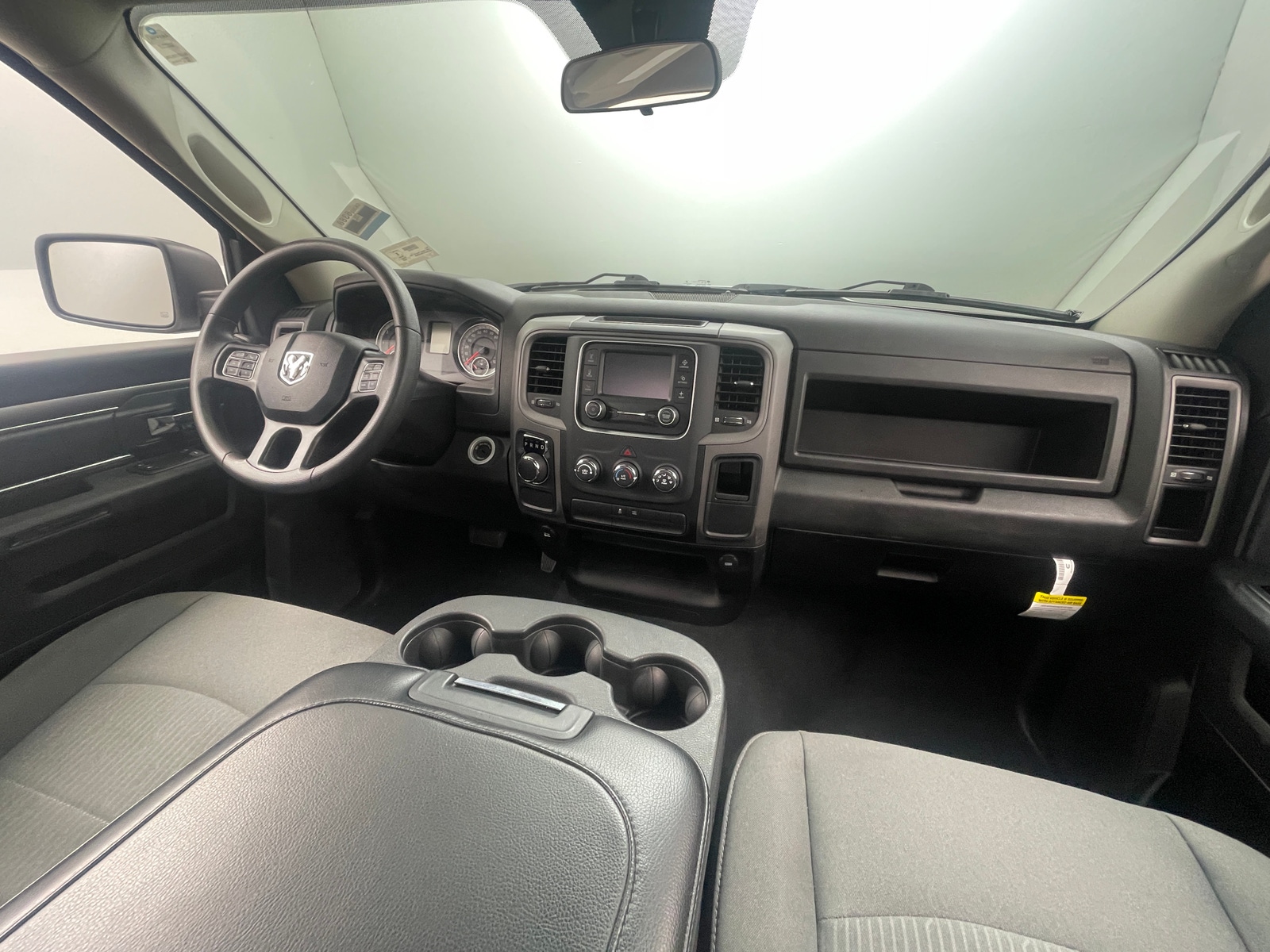 Thumbnail: 2022 RAM 1500 Classic - 3