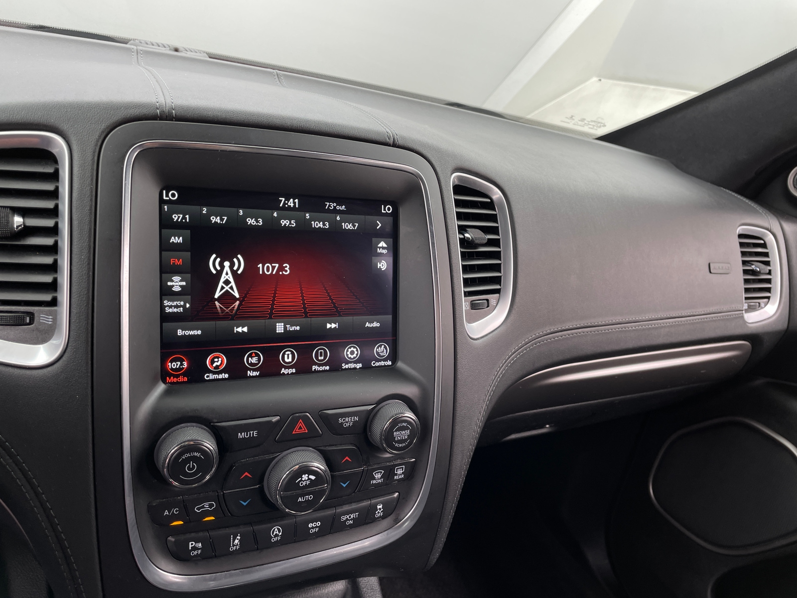 Thumbnail: 2018 Dodge Durango - 3