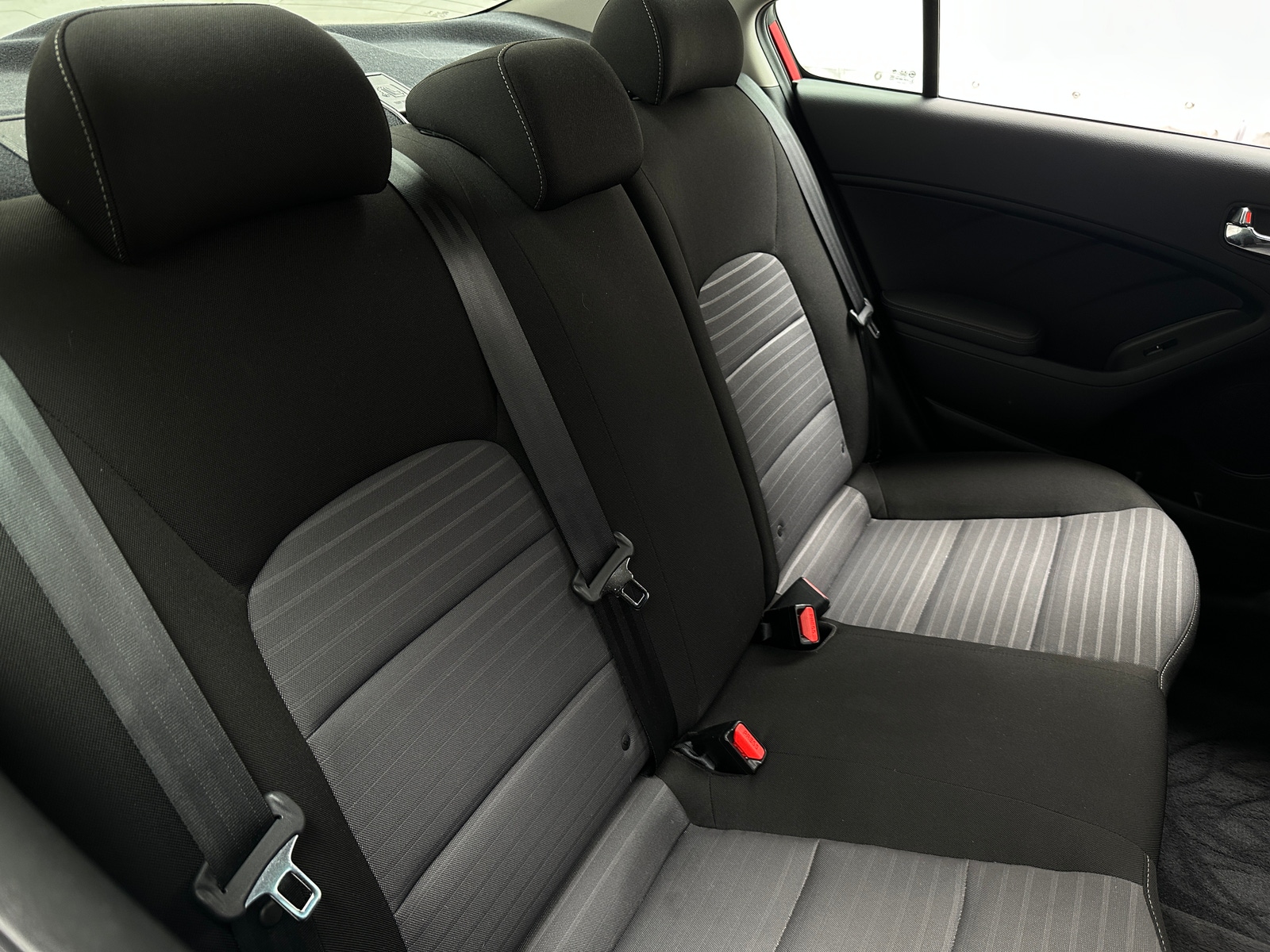 Thumbnail: 2018 Kia Forte - 6